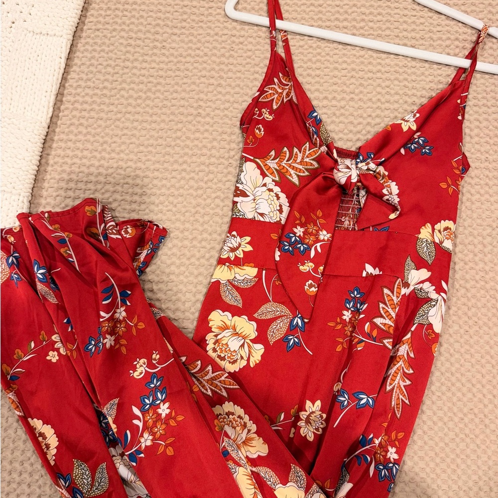Red Floral Tie-Front Satin Dreas